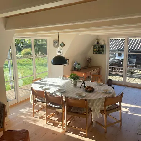 Casa de Férias In The Middle Of Nature With Sea View