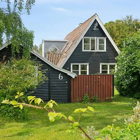 In The Middle Of Nature With Sea View Casa de Férias Spodsbjerg